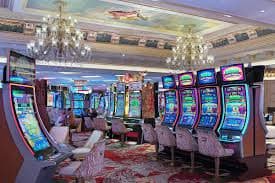 Philippine player joining a live baccarat table on 639jl from a smartphone